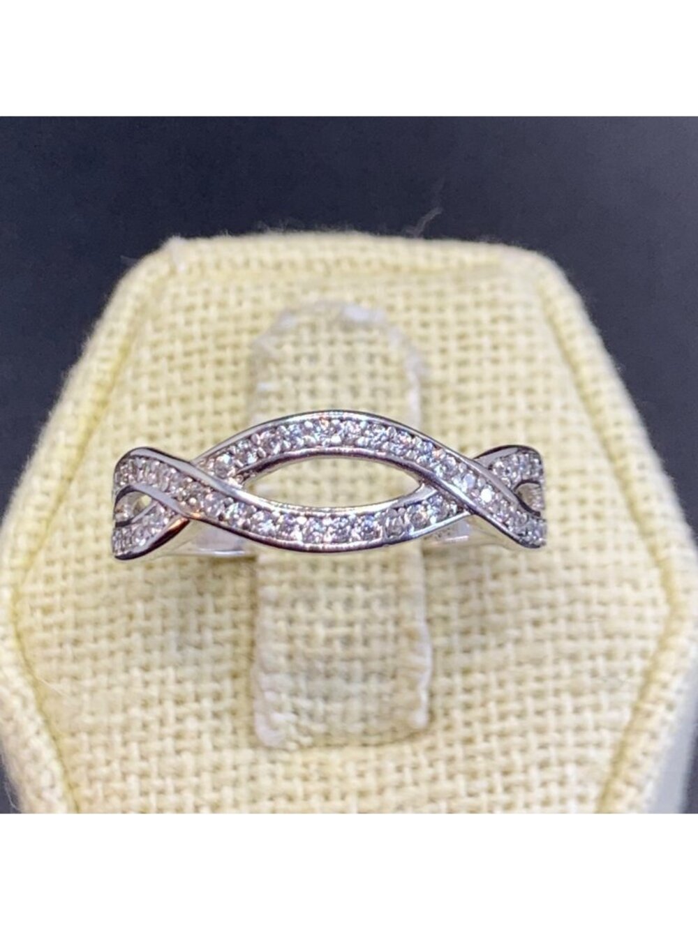 Cubic Zirconia Tapered Open Twist Sterling Silver 925 Channel Band Ring Size 9